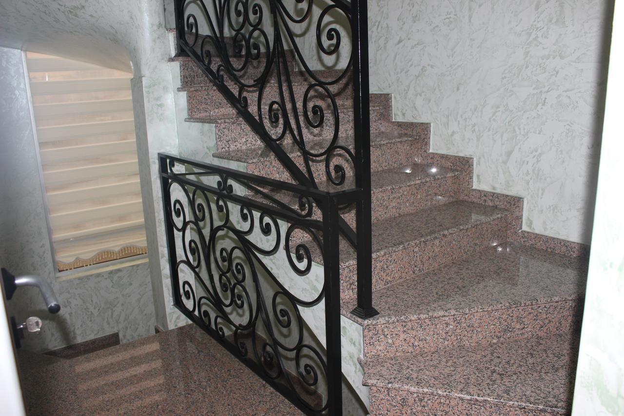 באטומי Gama Palace מראה חיצוני תמונה